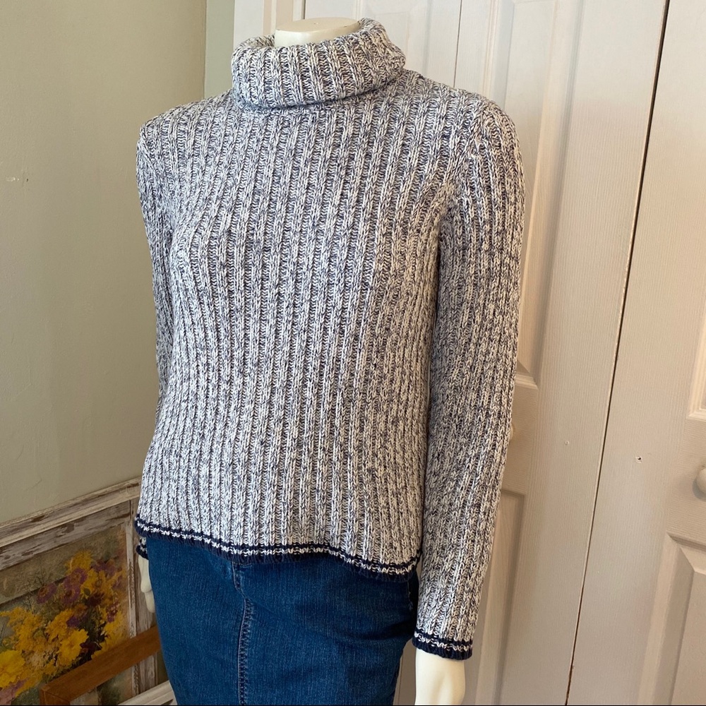 🌹 Tommy Hilfiger // Chunky Turtleneck Sweater - Picture 7 of 12